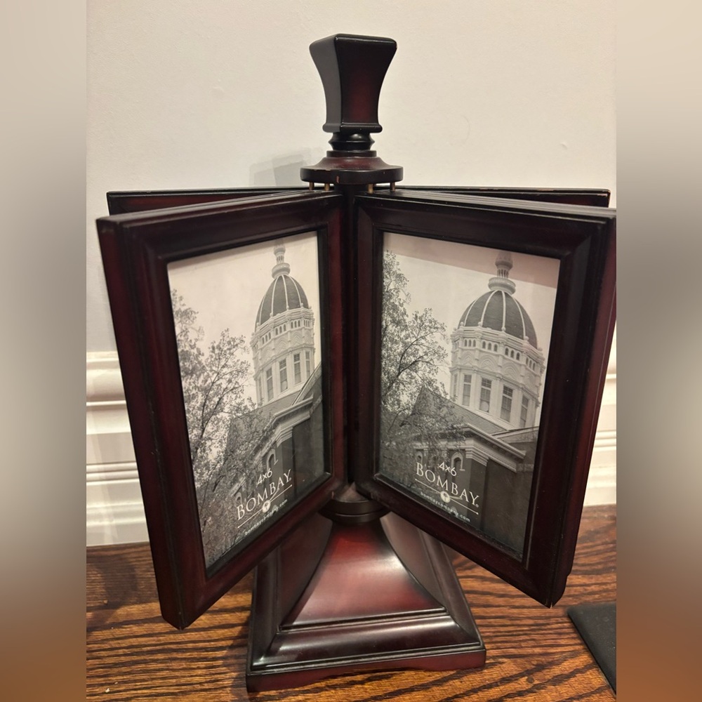 Vintage BOMBAY COMPANY Photo Carousel 12 Photos
